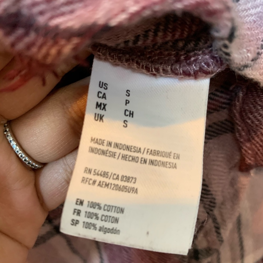 Distressed Pull Over Flannel - Picture 6 of 6